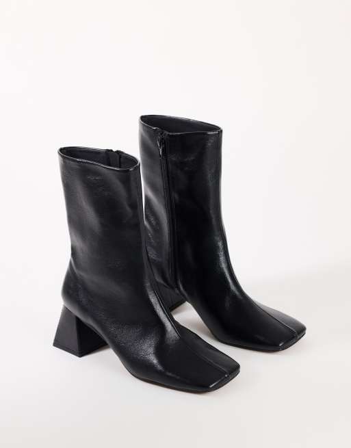Topshop Kenton block heel ankle boot in black, 2 of 5