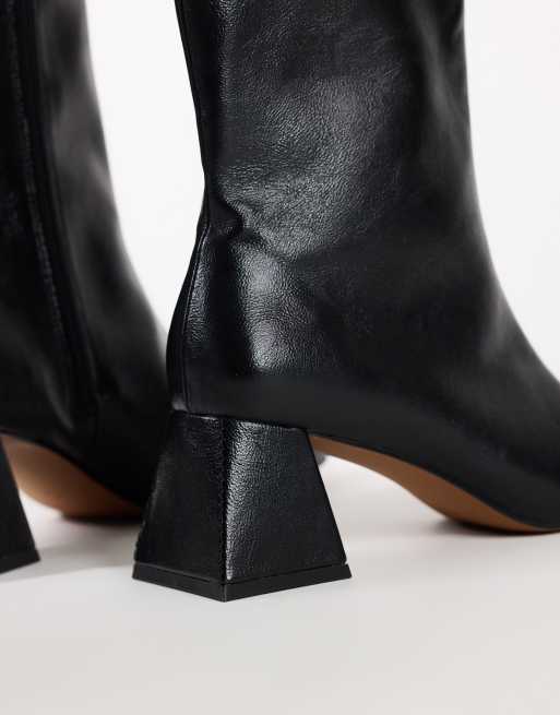Topshop Kenton block heel ankle boot in black, 4 of 5