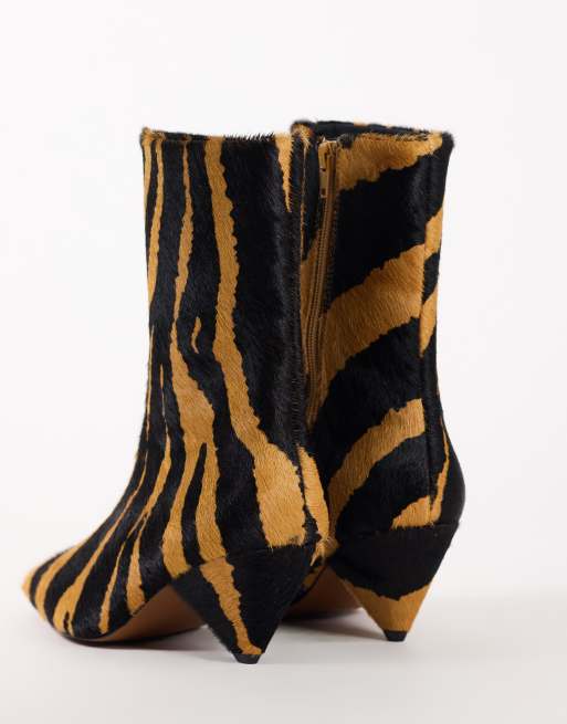 Topshop Kiki bottines à talon cône imprimé zèbre en cuir véritable, 4 de 4