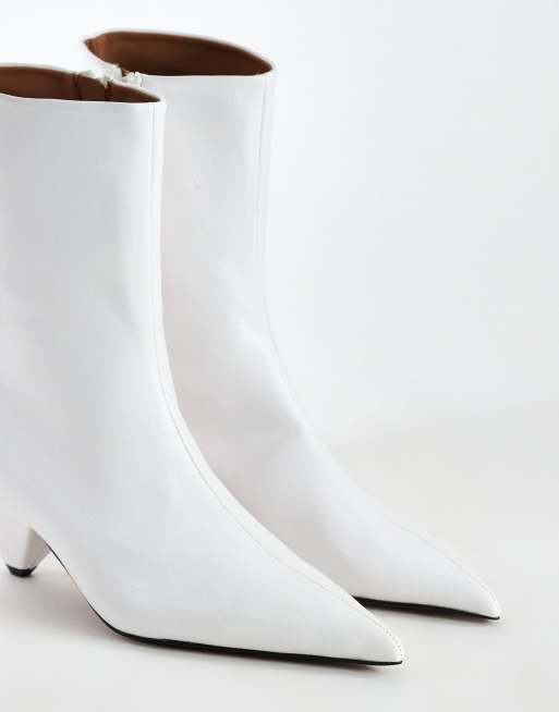 Topshop Kiki cone heel ankle boot in off white, 2 of 4