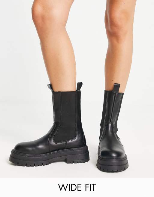 Topshop – Kiki – Svarta chelseaboots i dra på-stil med bred passform