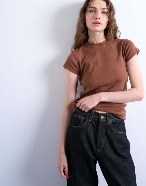 Topshop – Klasyczny T-shirt w kolorze kawy - view 1