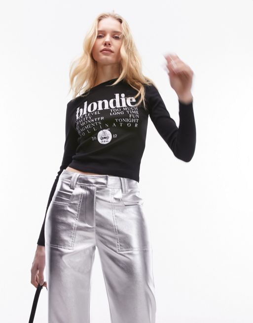 Topshop – Knapp geschnittenes, langärmliges T-Shirt in Schwarz mit Blondie-Grafikprint