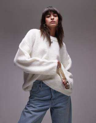 knit boxy fluffy crew neck sweater in ivory-White