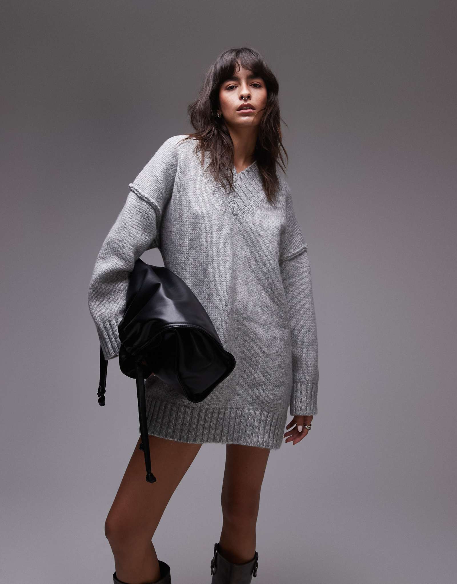 Трикотажное мини-платье Topshop с высоким V-образным вырезом серого меланжа