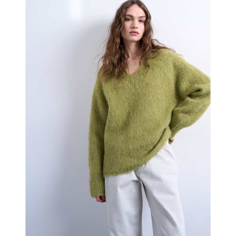 208338838-1-lgreen?$n_750w$&