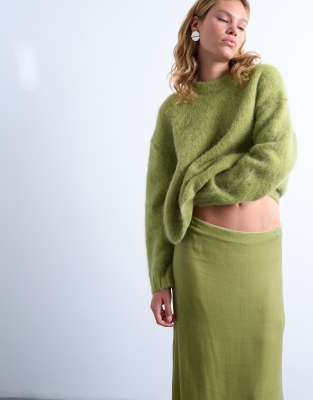 knit premium alpaca crew neck boxy sweater in green