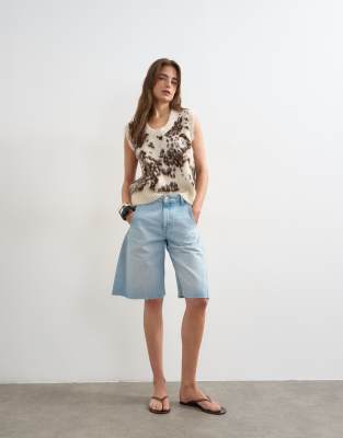 Topshop Knit Scoop Neck Animal Sweater Vest In Neutral