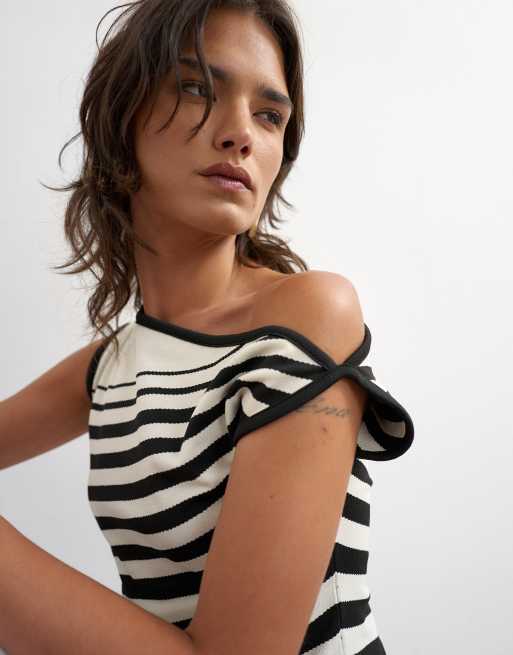 Topshop knit tie shoulder asymmetric top in black and ecru, 2 of 4