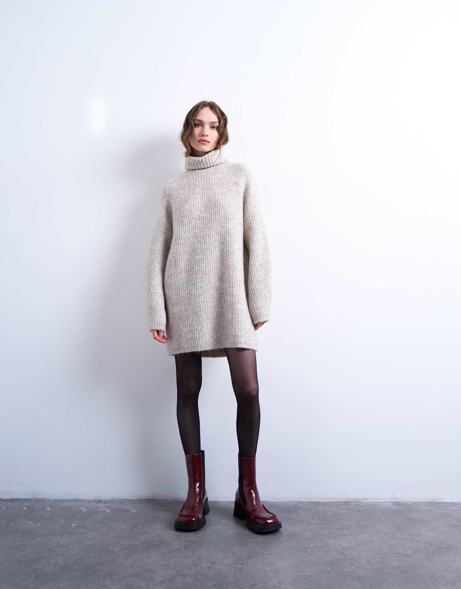 Вязаное мини-платье Topshop с горловиной-черепахой из овса