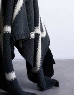 Model wearing Knitted argyle co-ord skirt in charcoal