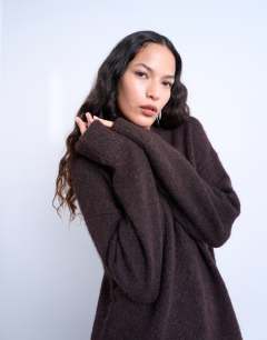 Knitted boxy fluffy crew neck jumper in chocolate