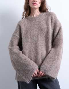 Model wearing Knitted boxy fluffy crew oversized jumper in coffee