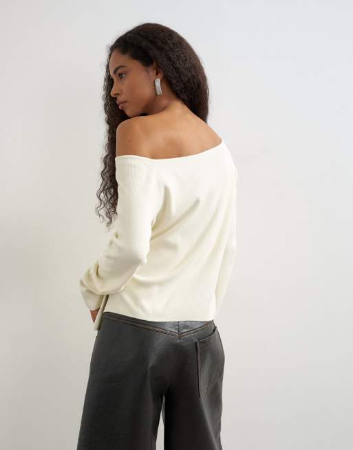 Topshop knitted cinch twist top in ivory, 3 of 4