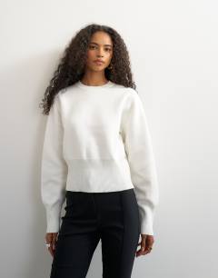 Knitted clean cinch waist batwing sleeve jumper in ivory