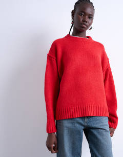 Knitted clean exposed seam jumper in red