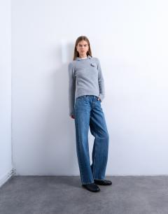 Model wearing Knitted collared long sleeved jumper