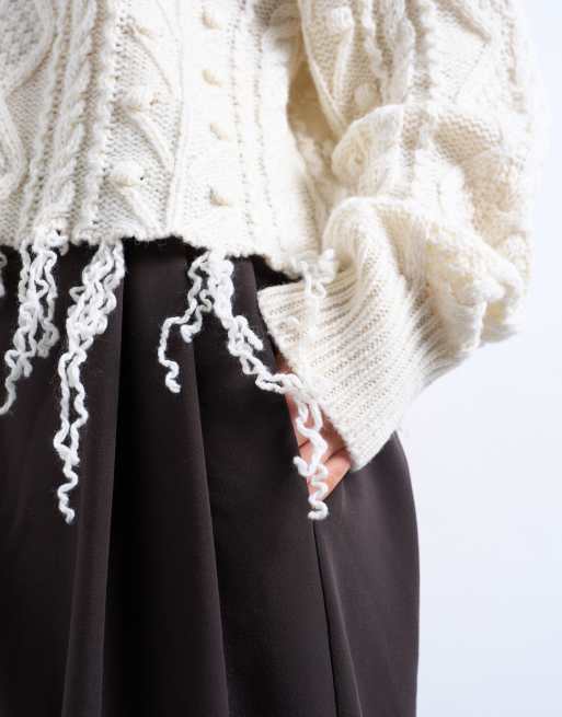 Topshop knitted distressed cable jumper in ivory, 3 of 4