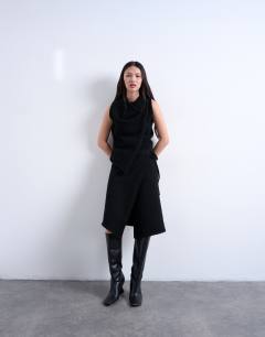 Model wearing Knitted double layer top in black