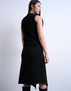 Model wearing Knitted double layer top in black