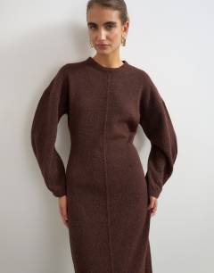 Knitted fluffy batwing maxi dress in brown