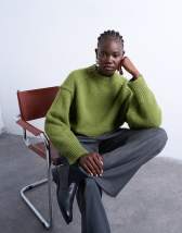 Topshop knitted fluffy exposed seam easy jumper in green