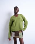 [Topshop] Topshop knitted fluffy v-neck jumper in green S green