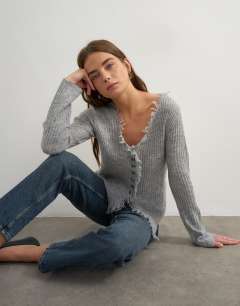 Knitted frayed neckline cardigan in grey