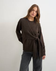 Model wearing Knitted front tie jumper with wool and alpaca in tobacco