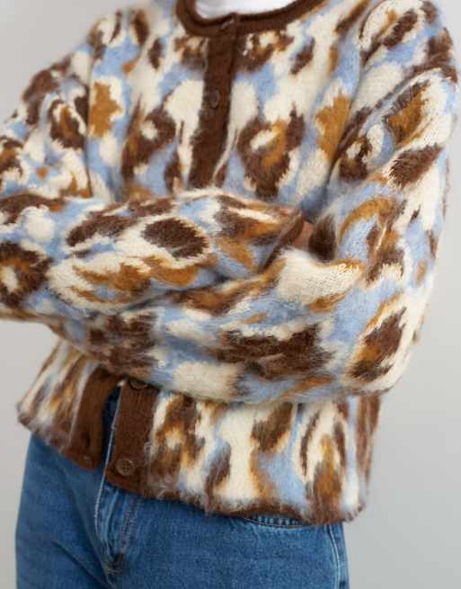 Topshop knitted hairy crew neck cardigan in blue floral, 2 of 4