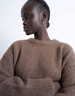 Model wearing Knitted mid ultimate jumper in brown