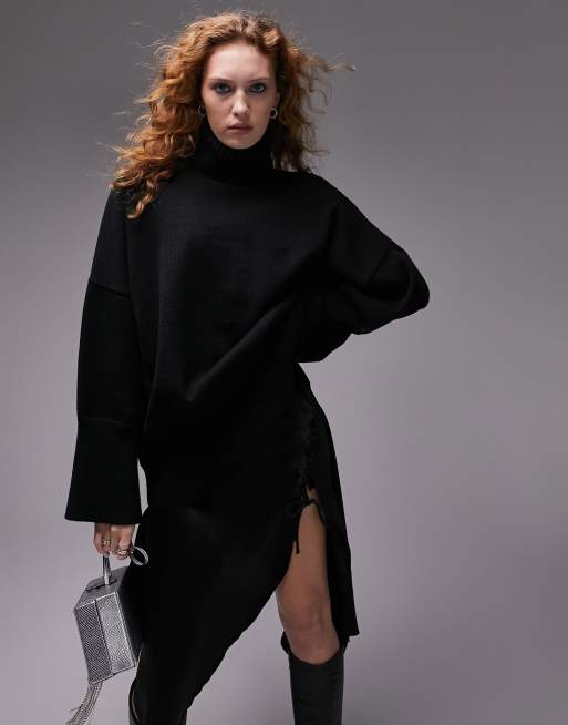 Black oversized roll outlet neck jumper