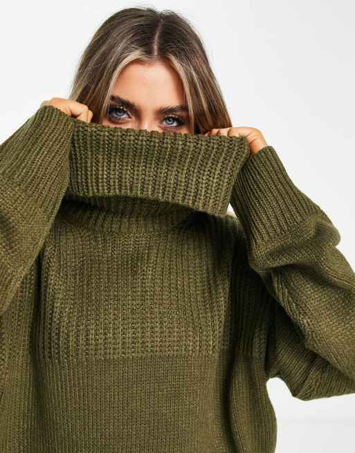 Khaki roll outlet neck