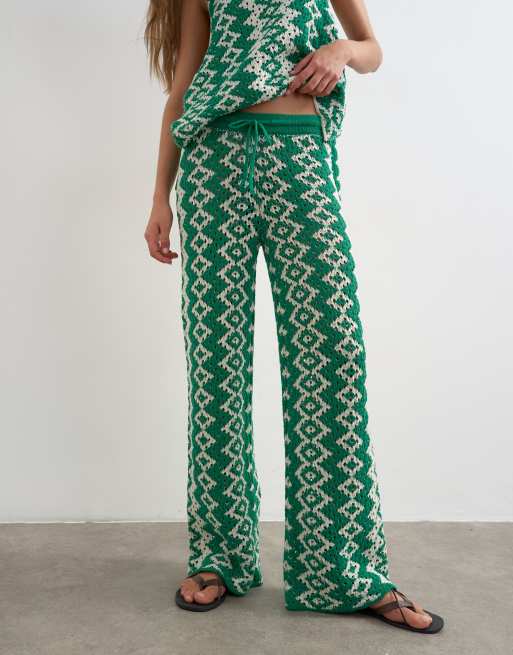Topshop knitted patterned crochet look co-ord trouser in green and white, 4 of 5