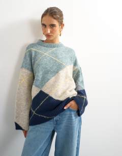 Model wearing Knitted placement argyle jumper in multi - MULTI