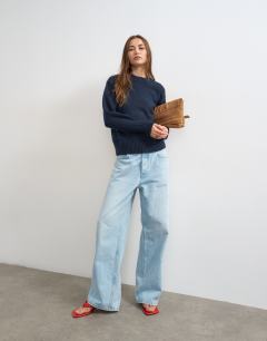 Model wearing Knitted pocket jumper in midnight