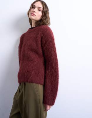 Knitted premium alpaca crew neck boxy jumper in Burgundy