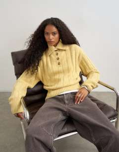 Knitted rib funnel neck jumper in eggnog