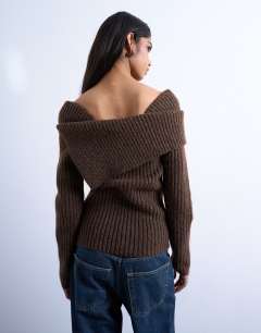 Model wearing Knitted ribbed bardot in chocolate