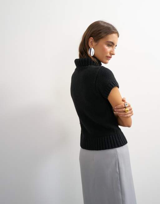 Topshop knitted ribbed funnel neck chunky short sleeve top in black, 3 of 4