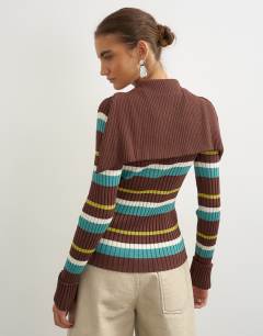 Model wearing Knitted ribbed long sleeve half zip funnel jumper in brown stripe