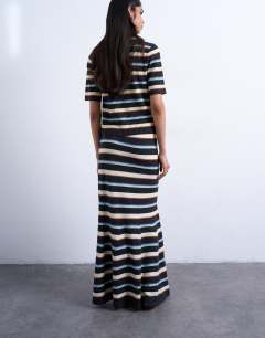 Model wearing Knitted ribbed multi stripe co-ord skirt in burgundy