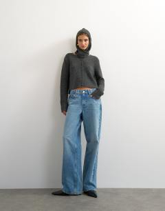 Model wearing Knitted scarf cardigan with wool in charcoal