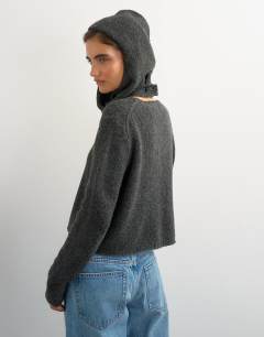 Model wearing Knitted scarf cardigan with wool in charcoal