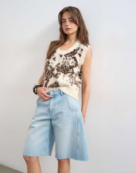 Topshop knitted scoop neck animal lightweight vest in ivory - view 1