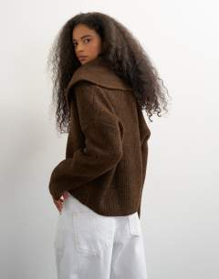 Model wearing Knitted shawl collared cardigan in pecan