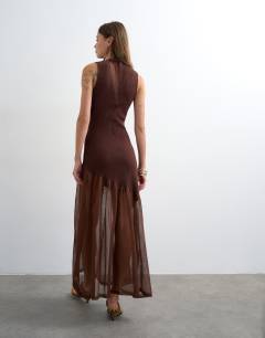Model wearing Knitted sheer mix dress in chocolate 