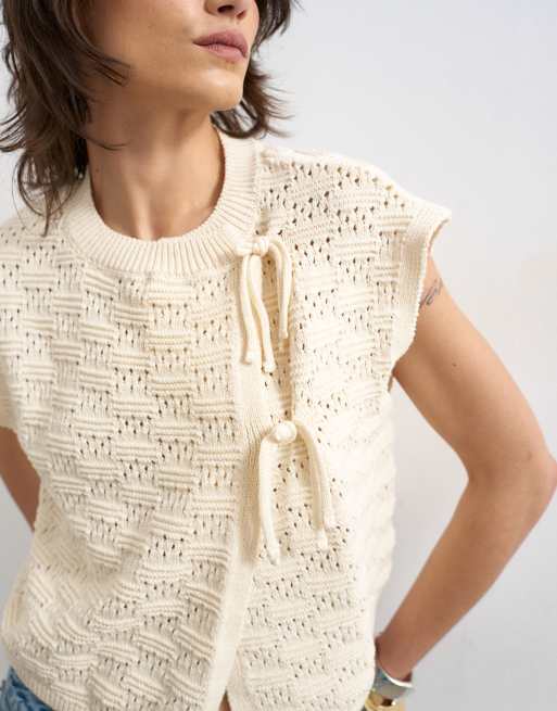 Topshop knitted sleeveless mandarin collar front tie wrap tank in ecru, 2 of 4