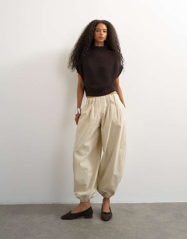 Topshop poplin balloon pants in cream | ASOS