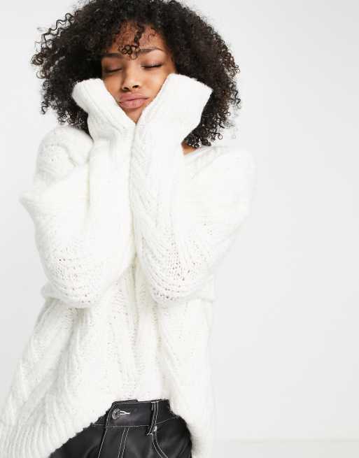 Topshop knitted stitchy v neck jumper in cream